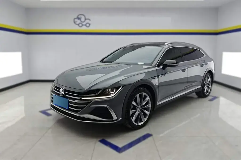 2023 Volkswagen CC 2.0T 220HP L4 7DCT