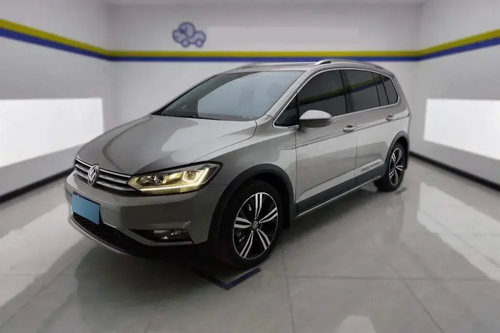 2021 Volkswagen Touran 1.4T 150HP L4 7DCT
