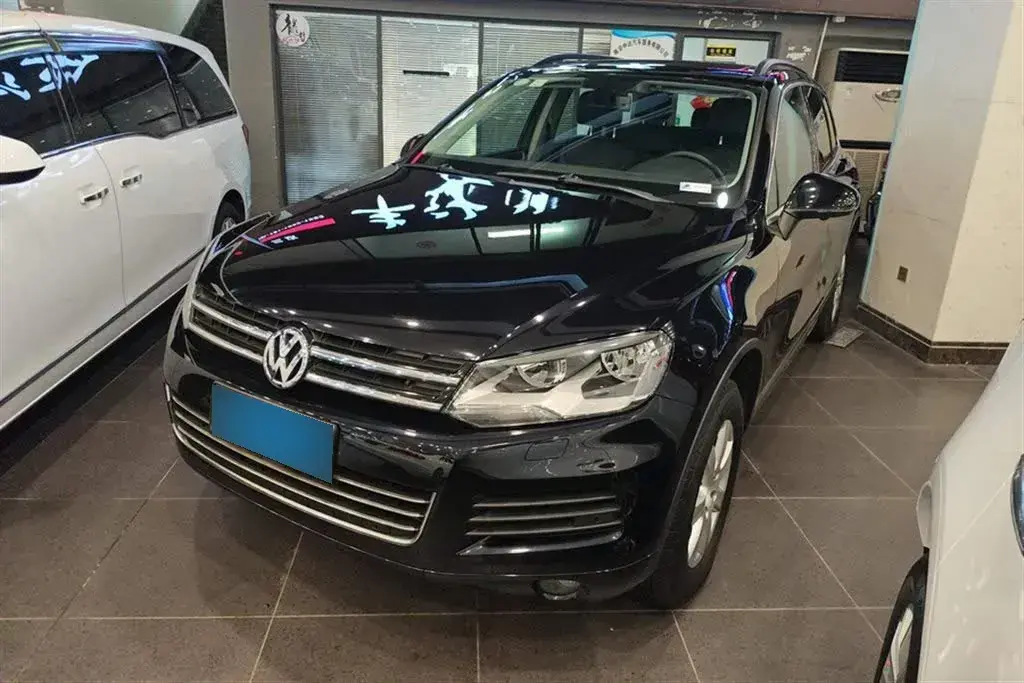 2015 Volkswagen Touareg 3.0T 245HP V6 8AT