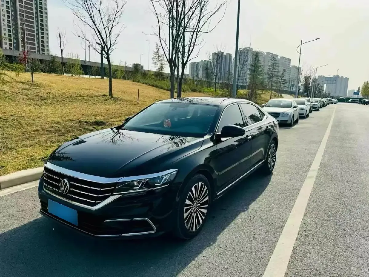 2021 Volkswagen Passat 1.4T 150HP L4 7DCT
