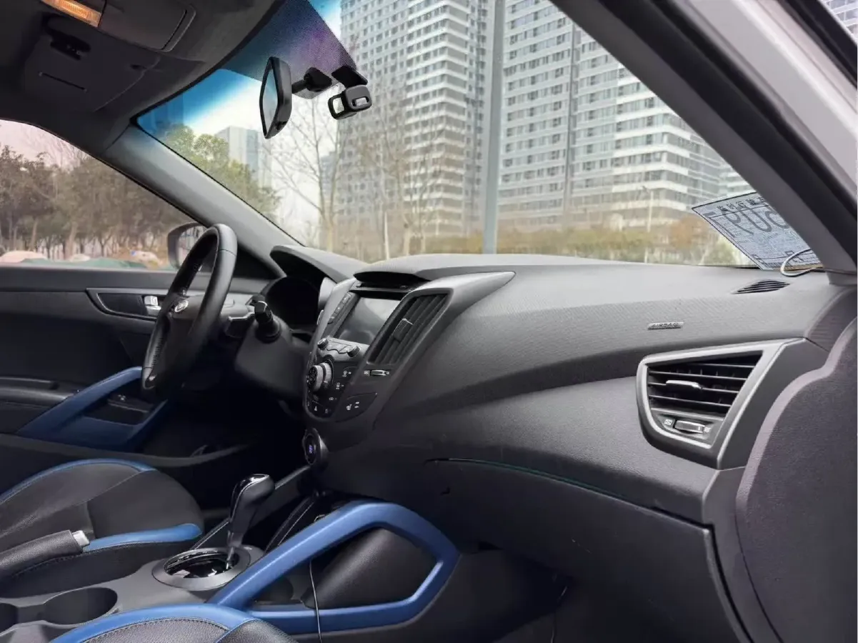 2012 Hyundai Veloster 1.6T 204HP L4 6AT,autocango,china used car exporter,china ev exporter,chinese used car exporter,chinese used ev exporter
