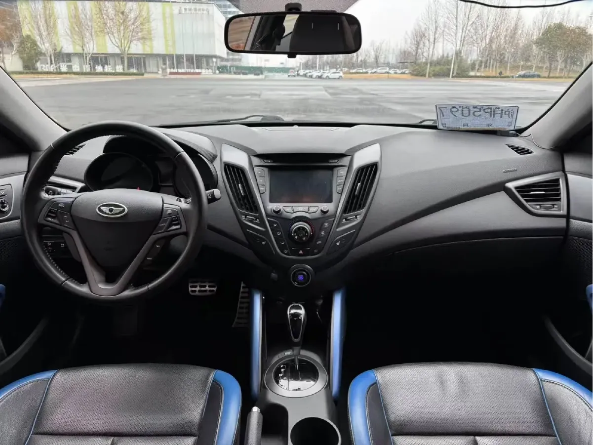 2012 Hyundai Veloster 1.6T 204HP L4 6AT,autocango,china used car exporter,china ev exporter,chinese used car exporter,chinese used ev exporter
