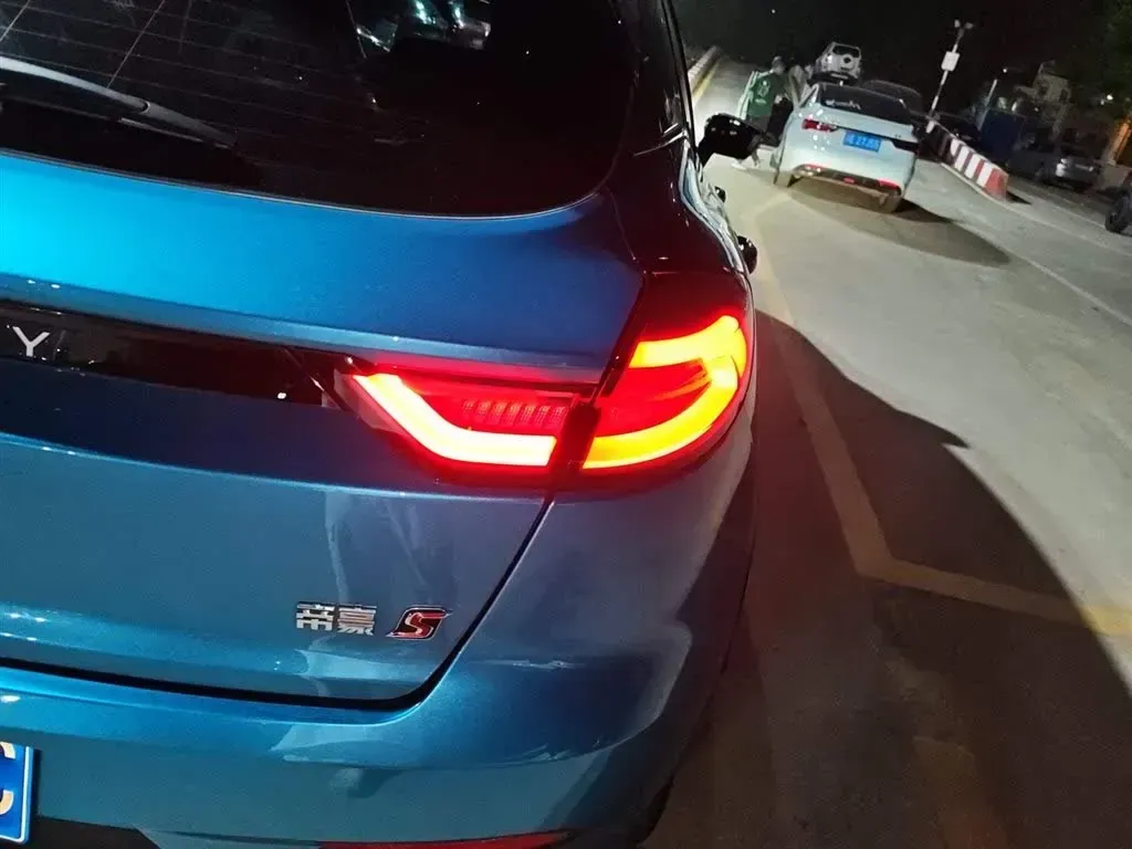 2021 Geely Emgrand S 1.4T 141HP L4 CVT,autocango,china used car exporter,china ev exporter,chinese used car exporter,chinese used ev exporter