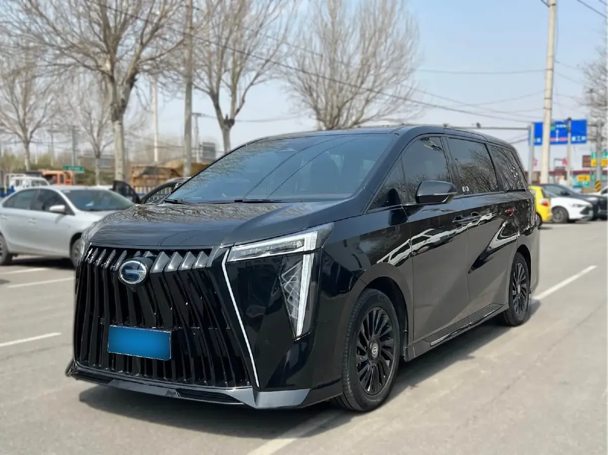 2023 GAC Trumpchi M8 2.0T 190HP L4 E-CVT Hybrid