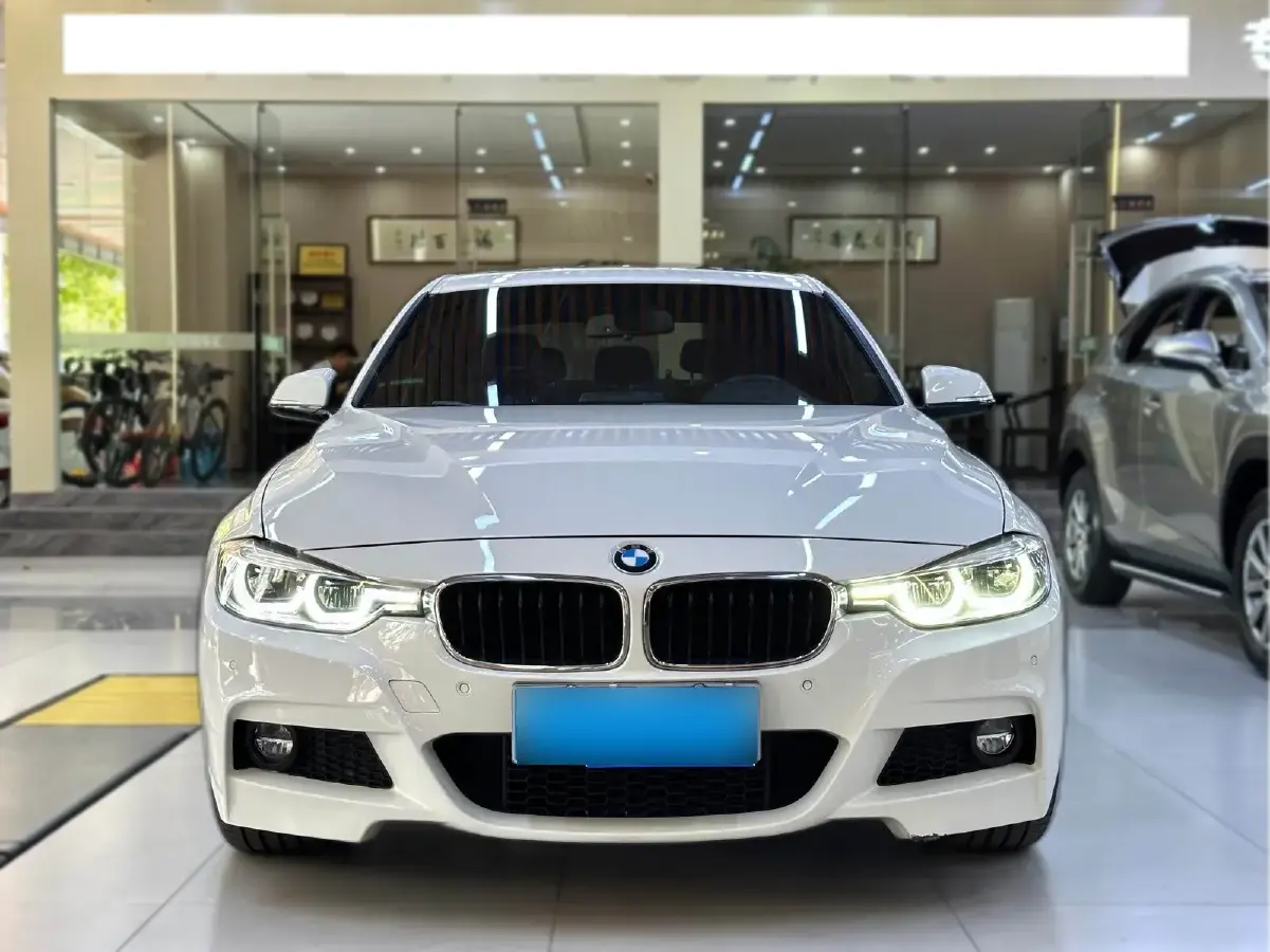 2017 BMW 3 Series 2.0T 184HP L4 8AT