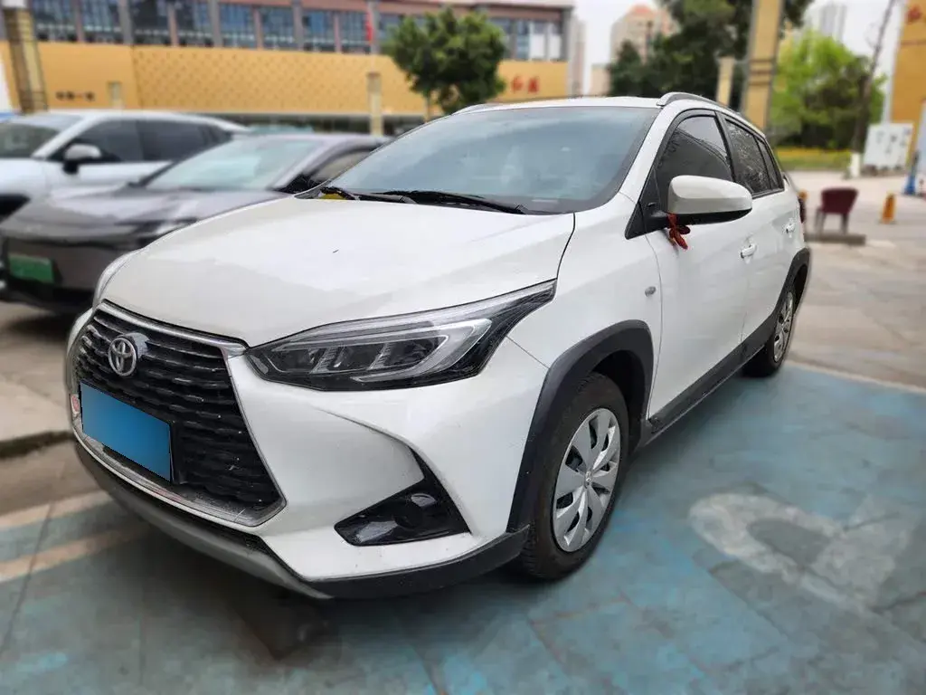 2022 Toyota Yaris L 1.5L 112HP L4 CVT