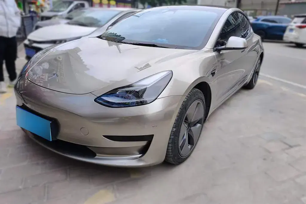 2022 Tesla Model 3 BEV 60KWH