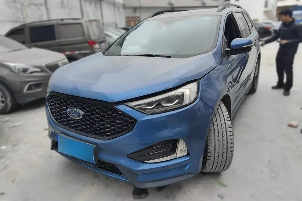 2020 Ford Edge 2.0T 245HP L4 8AT
