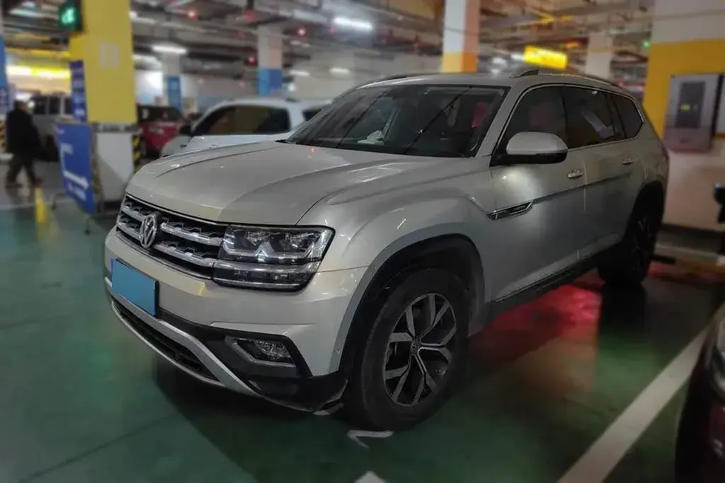 2017 Volkswagen Teramont 2.0T 220HP L4 7DCT