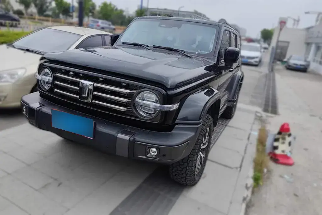 2023 Tank 300 2.0T 227HP L4 8AT