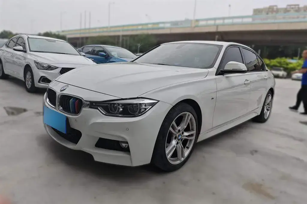 2019 BMW 3 Series 2.0T 184HP L4 8AT