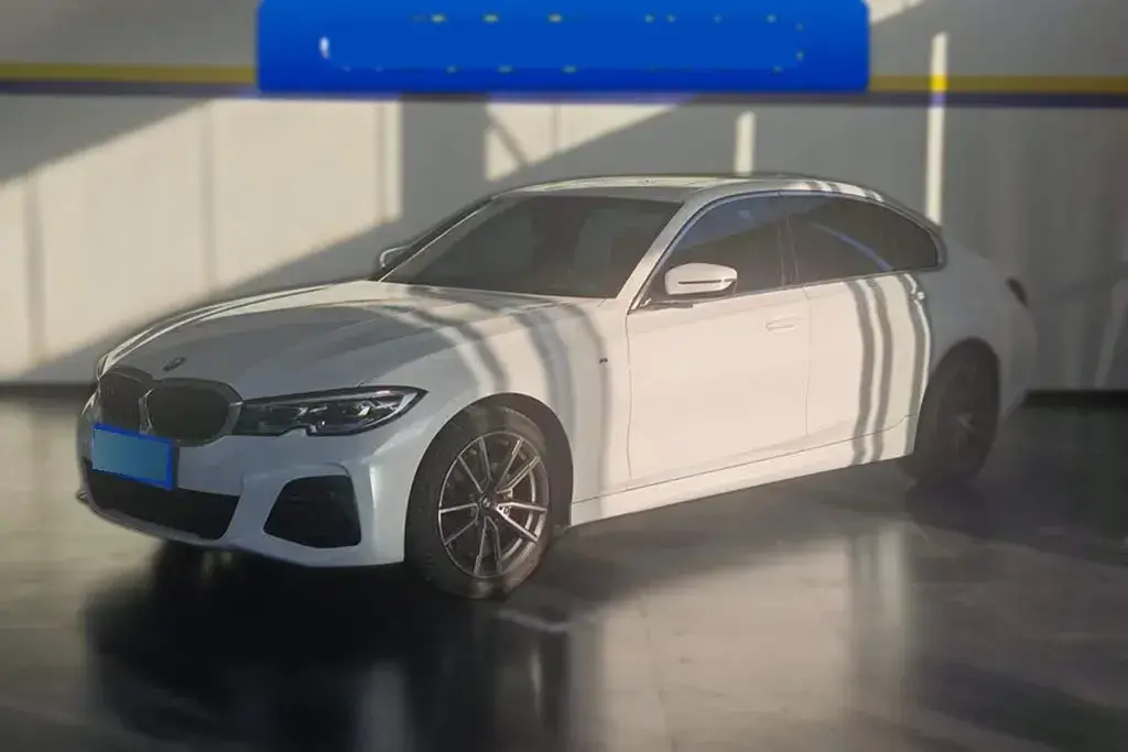 2022 BMW 3 Series 2.0T 184HP L4 8AT