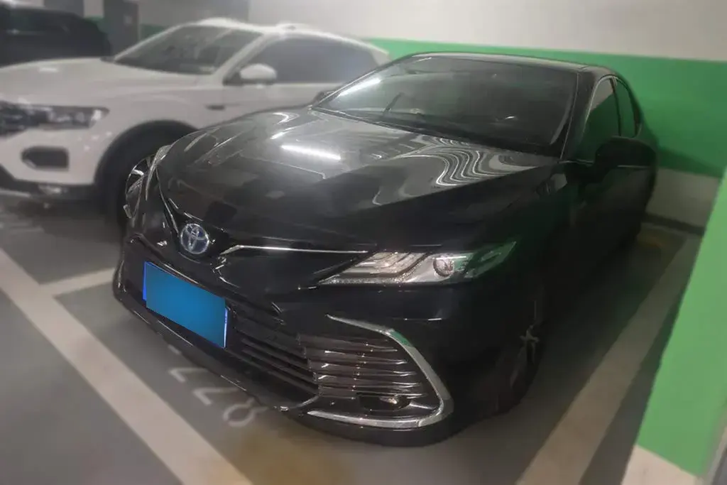2021 Toyota Camry 2.5L 178HP L4 E-CVT Hybrid