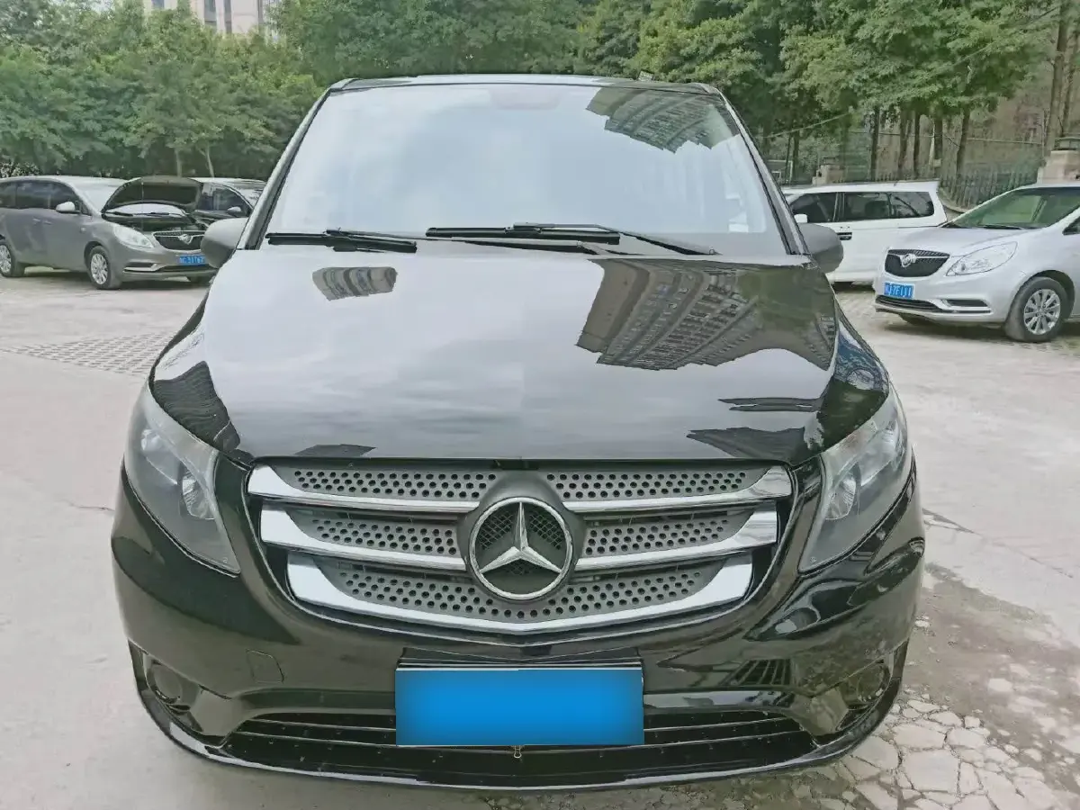 2016 Mercedes-Benz Vito 2.0T 211HP L4 7AT