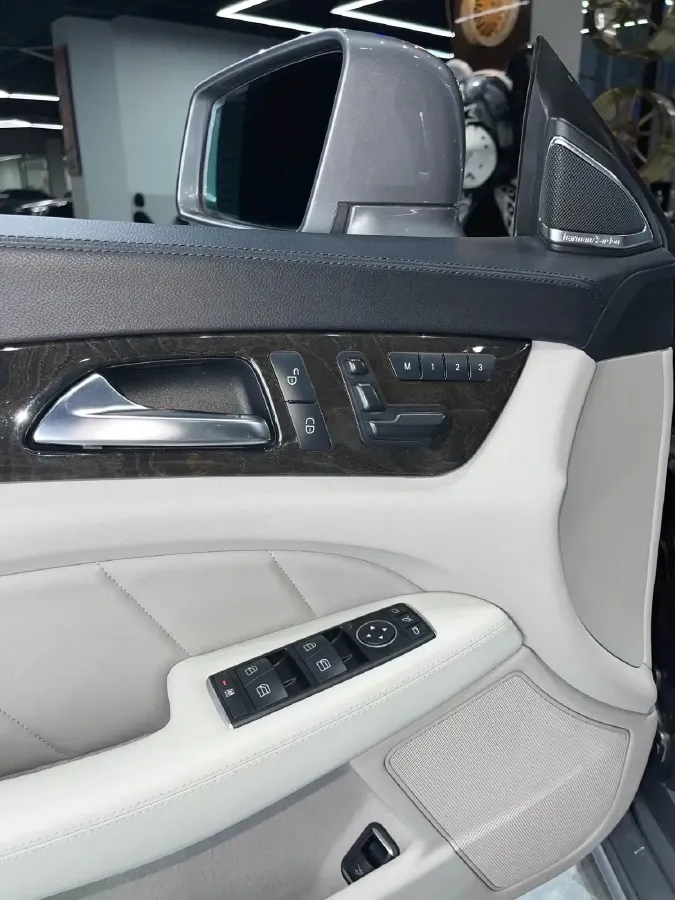 2012 Mercedes-Benz CLS AMG 5.5T 525HP V8 7AT,autocango,china used car exporter,china ev exporter,chinese used car exporter,chinese used ev exporter