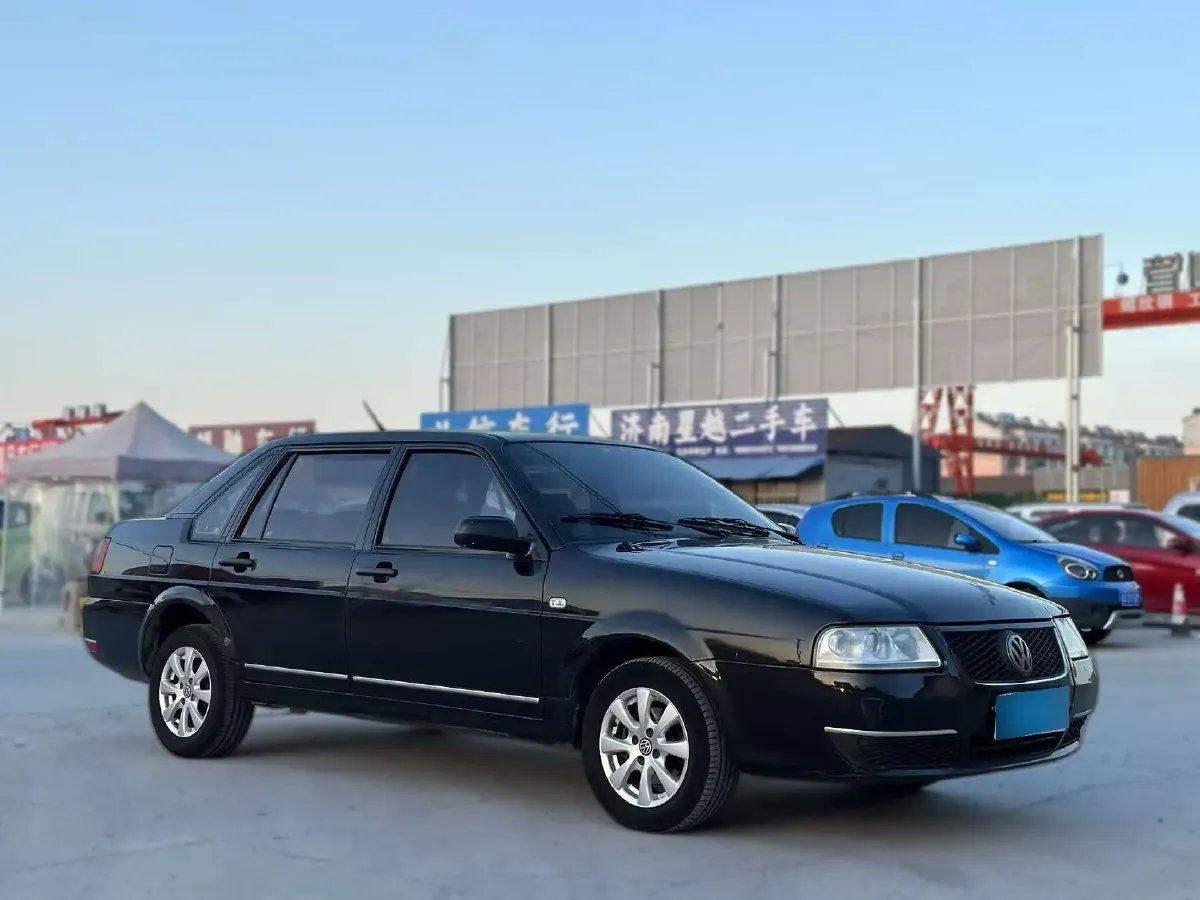 2004 Volkswagen Santana Vista 1.8L 101HP L4 5MT,autocango,china used car exporter,china ev exporter,chinese used car exporter,chinese used ev exporter
