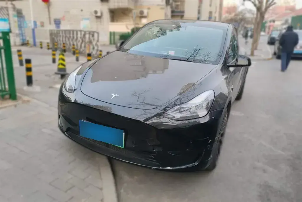 2022 Tesla Model Y BEV 60KWH