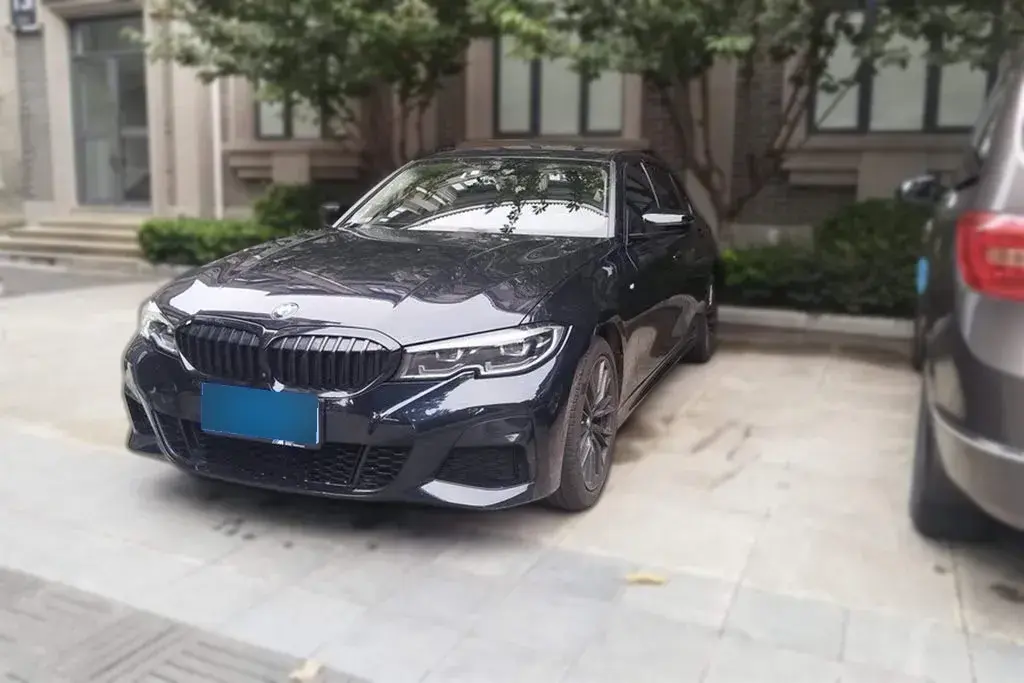 2021 BMW 3 Series 2.0T 184HP L4 8AT