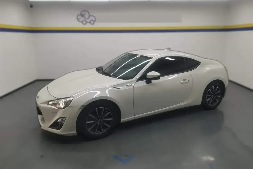 2014 Toyota 86 2.0L 200HP H4 6AT