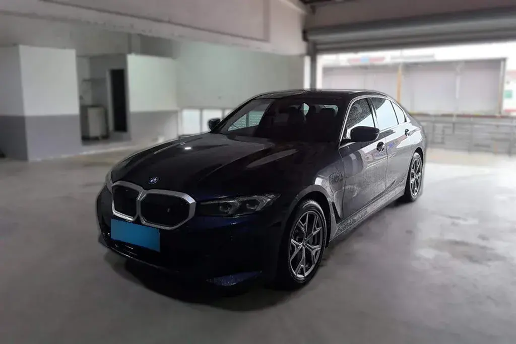 2024 BMW i3 BEV 70KWH