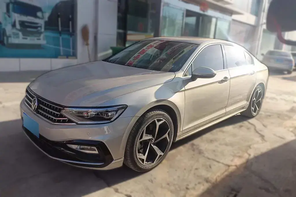 2023 Volkswagen Magotan 2.0T 186HP L4 7DCT
