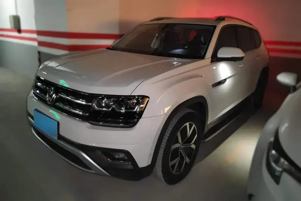 2017 Volkswagen Teramont 2.0T 220HP L4 7DCT