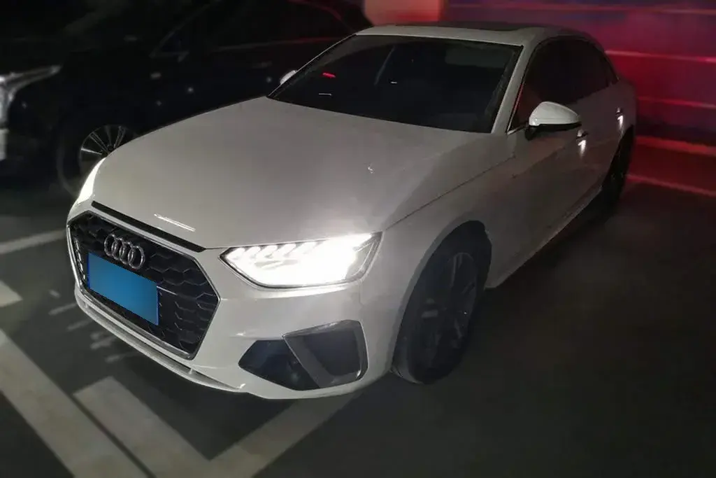 2020 Audi A4L 2.0T 190HP L4 7DCT