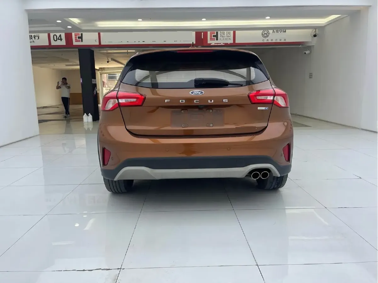 2020 Ford Focus Active 1.5T 174HP L3 8AT,autocango,china used car exporter,china ev exporter,chinese used car exporter,chinese used ev exporter