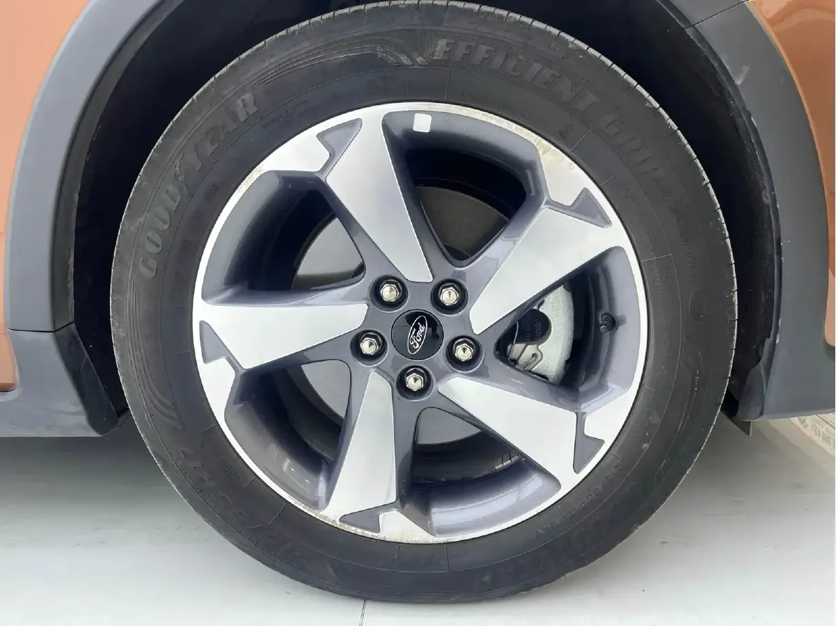 2020 Ford Focus Active 1.5T 174HP L3 8AT,autocango,china used car exporter,china ev exporter,chinese used car exporter,chinese used ev exporter