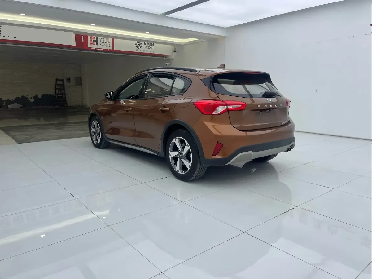 2020 Ford Focus Active 1.5T 174HP L3 8AT,autocango,china used car exporter,china ev exporter,chinese used car exporter,chinese used ev exporter