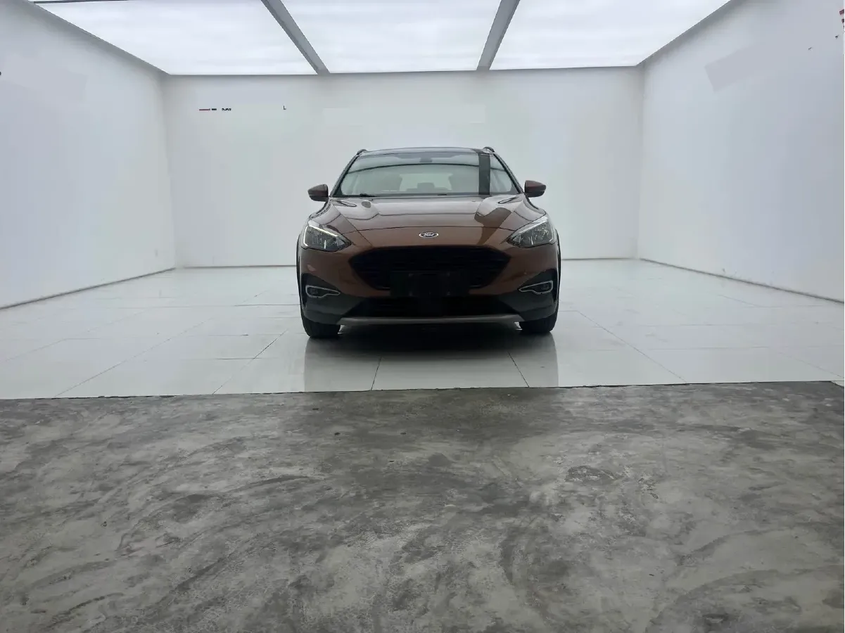 2020 Ford Focus Active 1.5T 174HP L3 8AT,autocango,china used car exporter,china ev exporter,chinese used car exporter,chinese used ev exporter