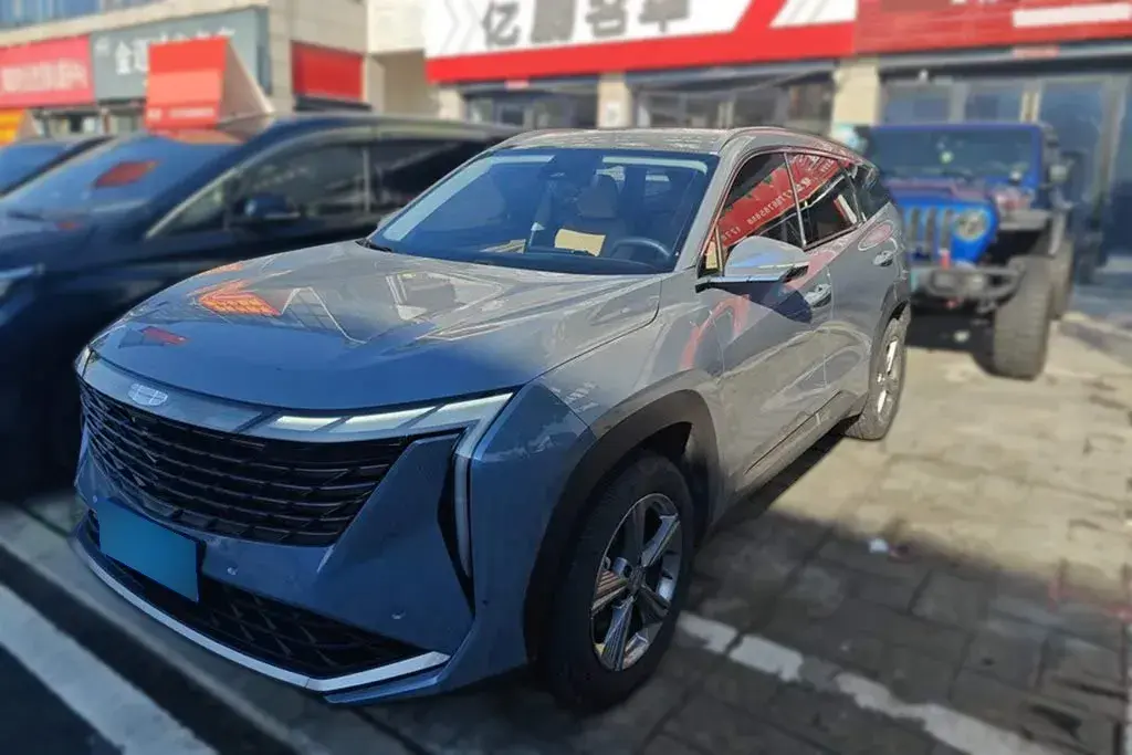 2023 Geely StarRay 1.5T 181HP L4 7DCT