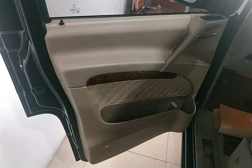 2013 Mercedes-Benz Viano 3.0L 224HP V6 5AT,autocango,china used car exporter,china ev exporter,chinese used car exporter,chinese used ev exporter