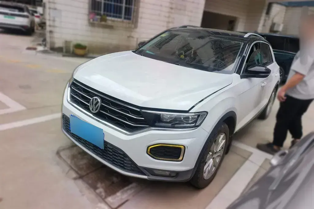2018 Volkswagen T-Roc 1.4T 131HP L4 7DCT