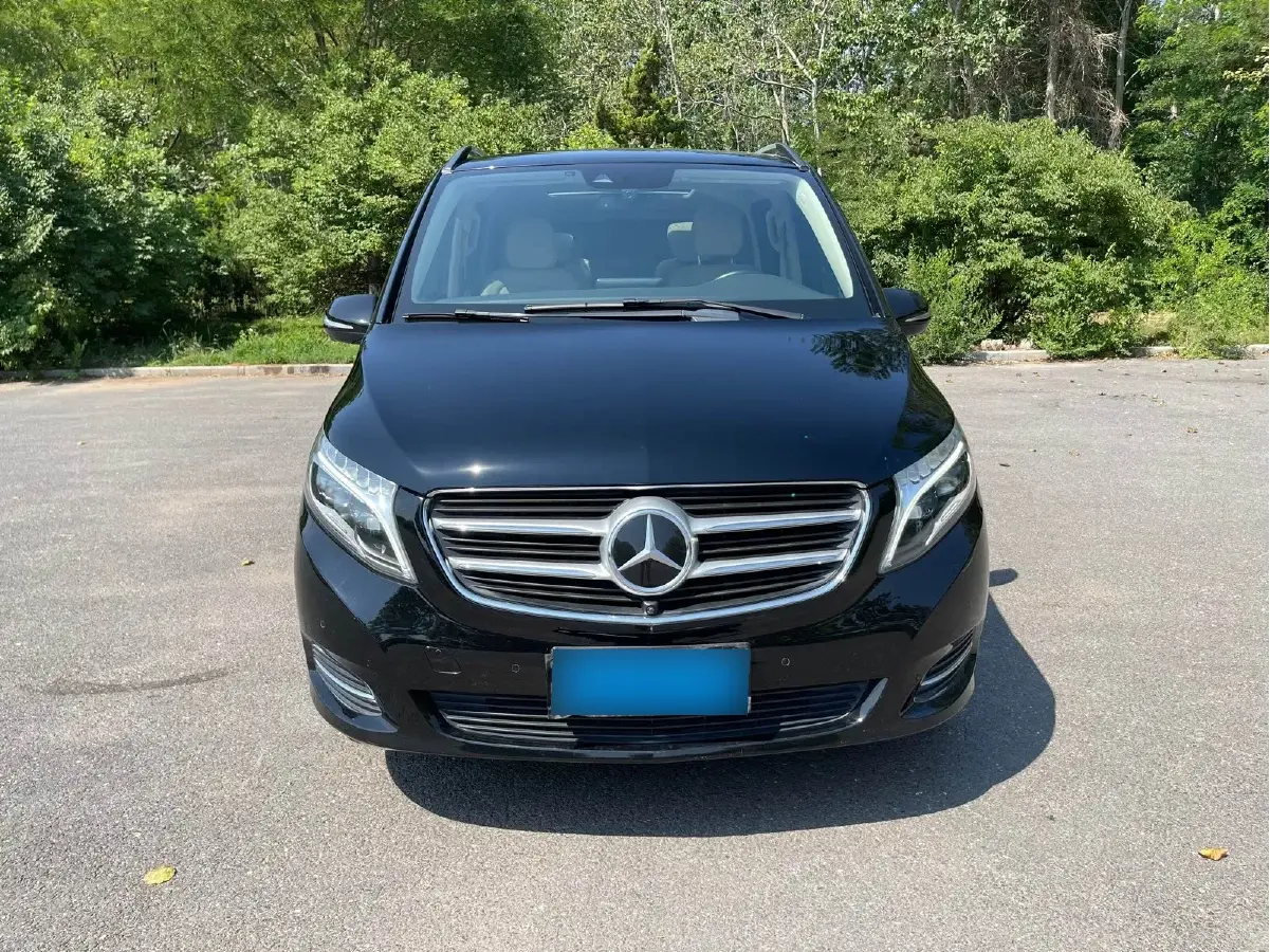 2018 Mercedes-Benz V Class 2.0T 211HP L4 7AT
