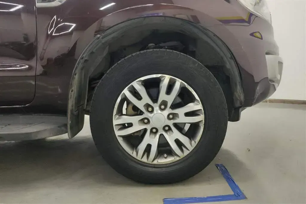 2016 Ford Everest 2.0T 245HP L4 6AT,autocango,china used car exporter,china ev exporter,chinese used car exporter,chinese used ev exporter