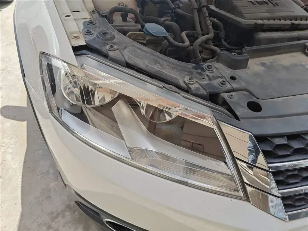 2014 Volkswagen Cross Lavida 1.4T 131HP L4 7DCT,autocango,china used car exporter,china ev exporter,chinese used car exporter,chinese used ev exporter