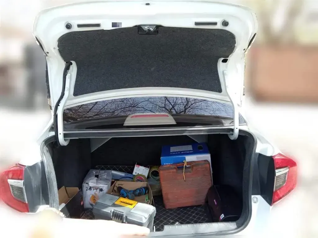 2016 Honda Greiz 1.5L 131HP L4 CVT,autocango,china used car exporter,china ev exporter,chinese used car exporter,chinese used ev exporter