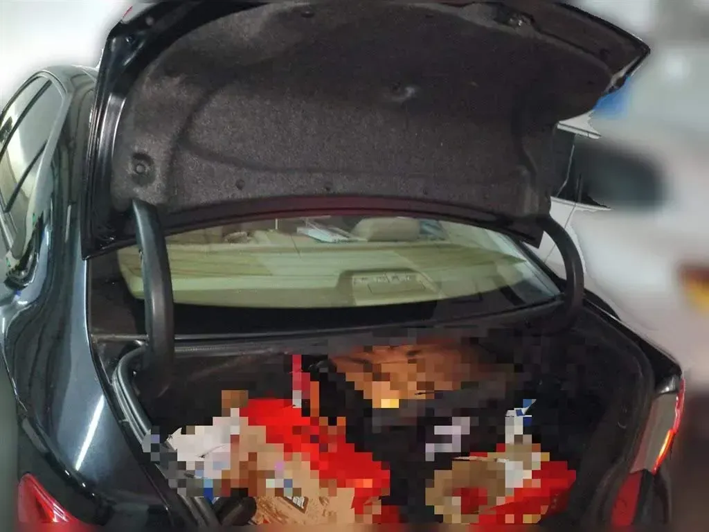 2012 Toyota Camry 2.5L 160HP L4 E-CVT Hybrid,autocango,china used car exporter,china ev exporter,chinese used car exporter,chinese used ev exporter