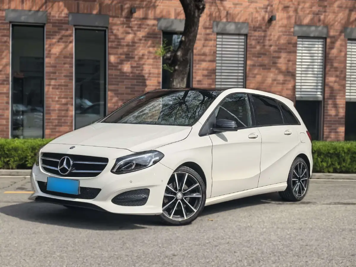 2015 Mercedes-Benz B Class 1.6T 156HP L4 7DCT