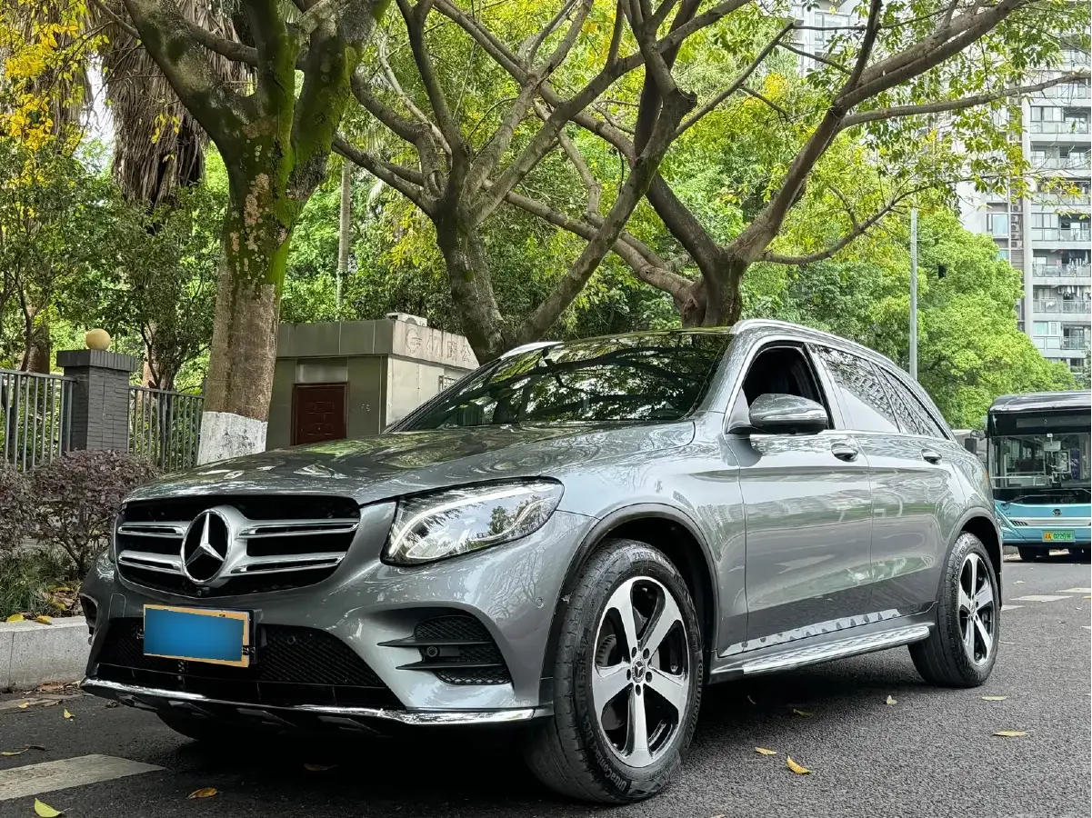 2019 Mercedes-Benz GLC Class 2.0T 211HP L4 9AT