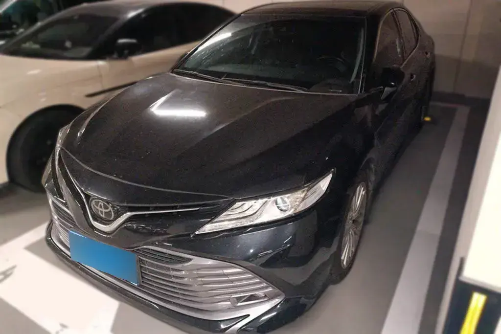 2019 Toyota Camry 2.5L 209HP L4 8AT