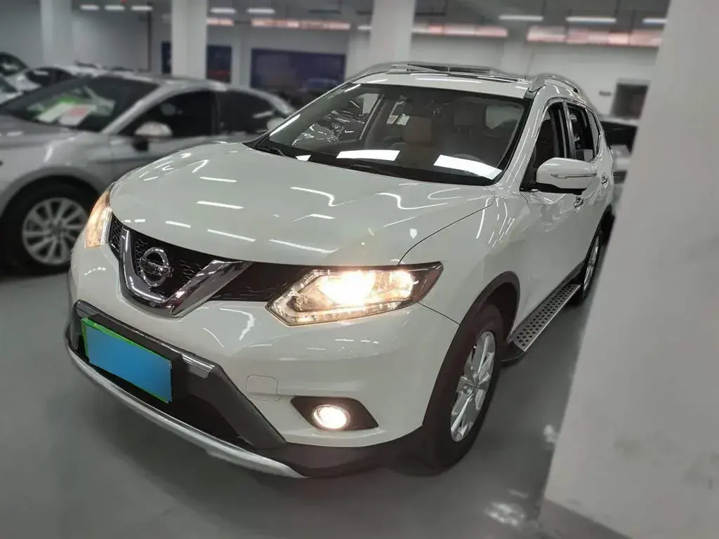 2014 Nissan X-Trail 2.0L 150HP L4 CVT