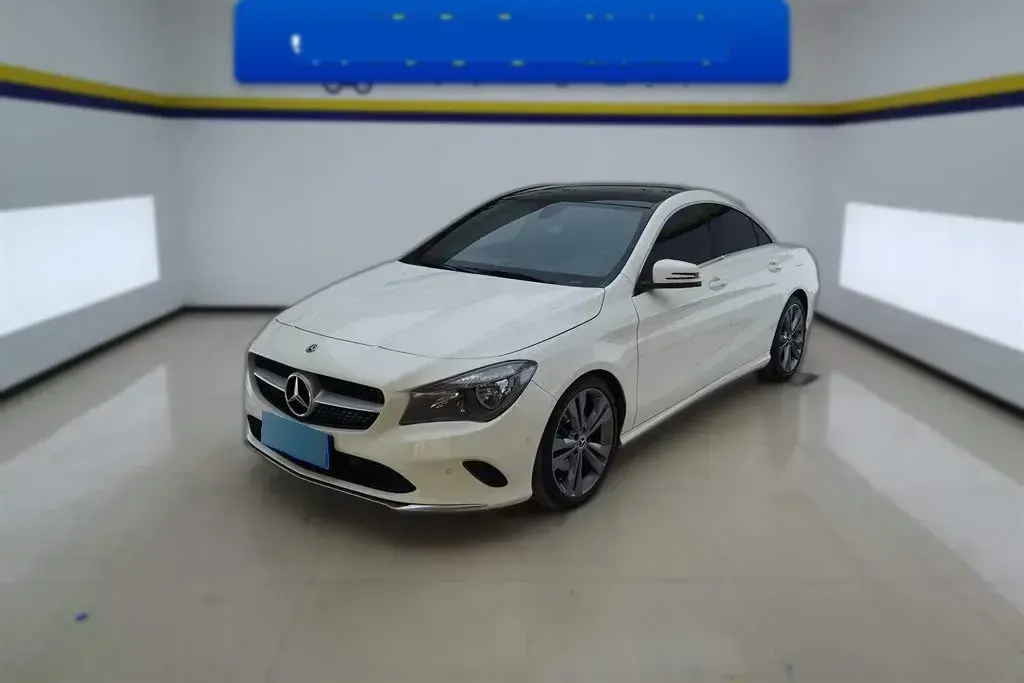 2017 Mercedes-Benz CLA Class 1.6T 156HP L4 7DCT