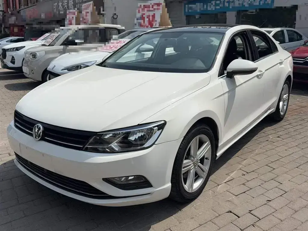 2015 Volkswagen Lamando 1.4T 150HP L4 7DCT