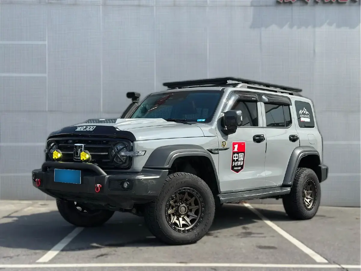 2023 Tank 300 2.0T 227HP L4 8AT