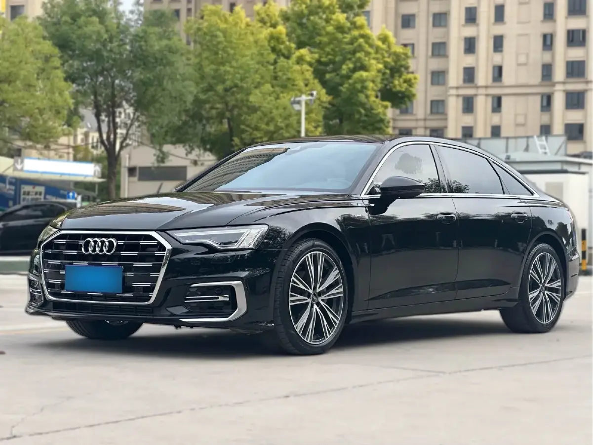 2023 Audi A6L 2.0T 190HP L4 7DCT