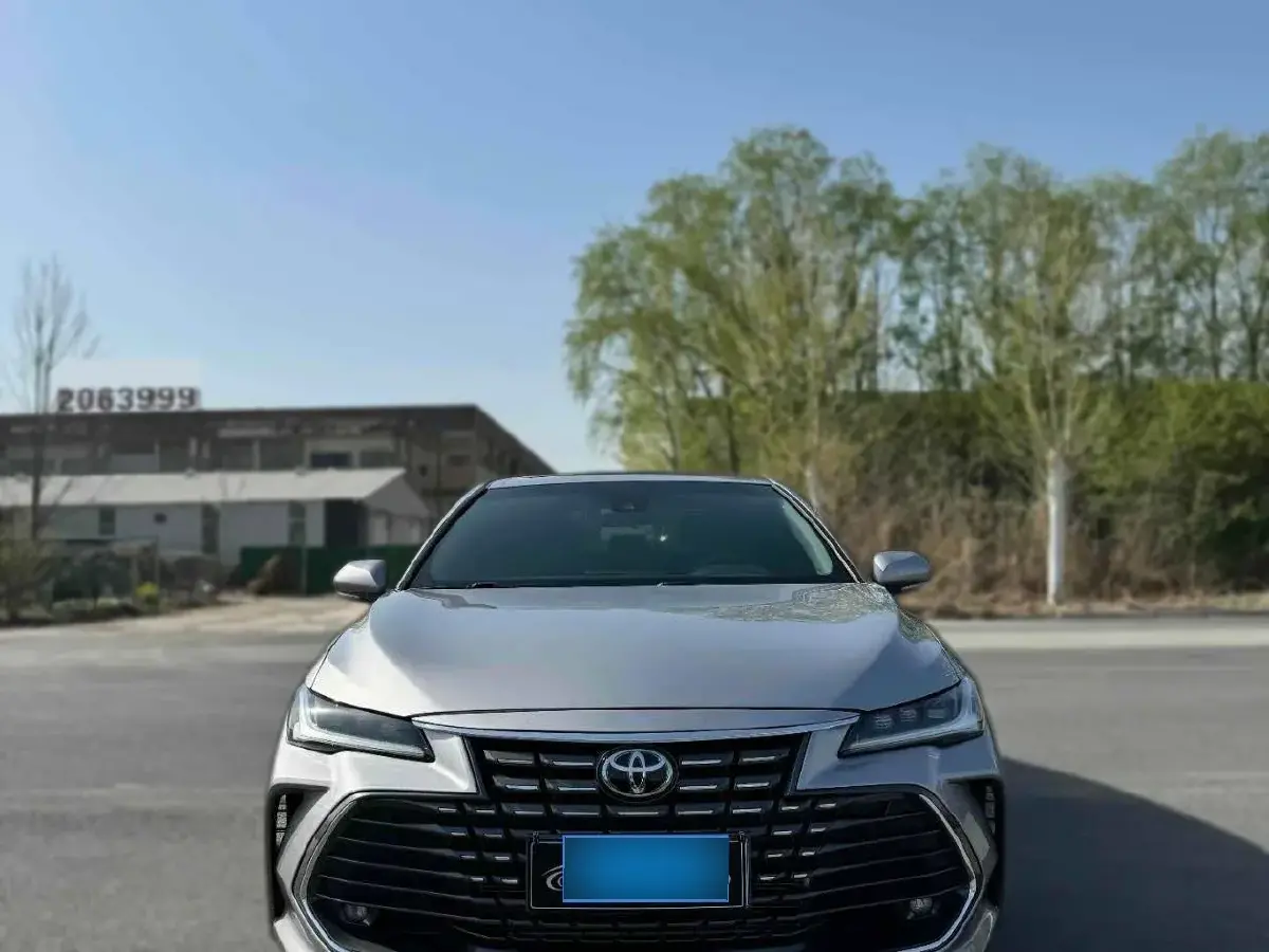 2024 Toyota Avalon 2.0L 173HP L4 CVT
