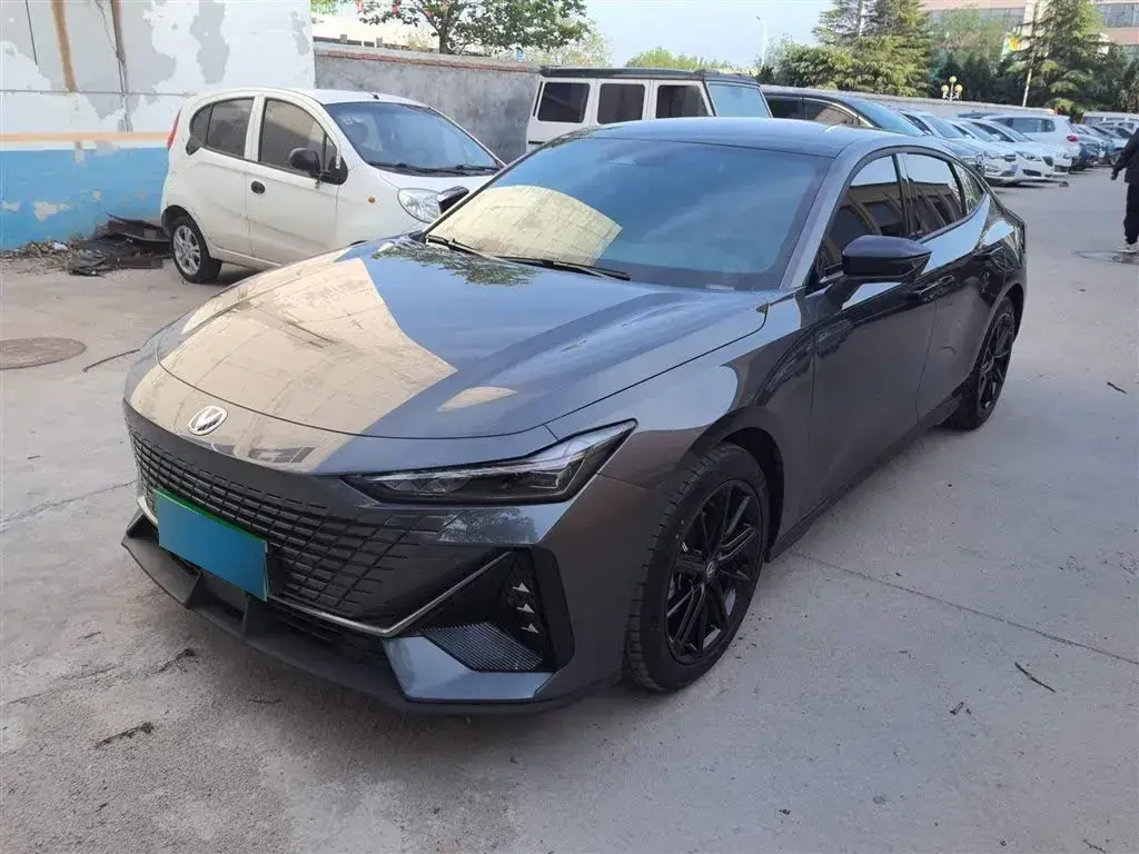 2024 ChangAn UNI-V 1.5T 188HP L4 7DCT