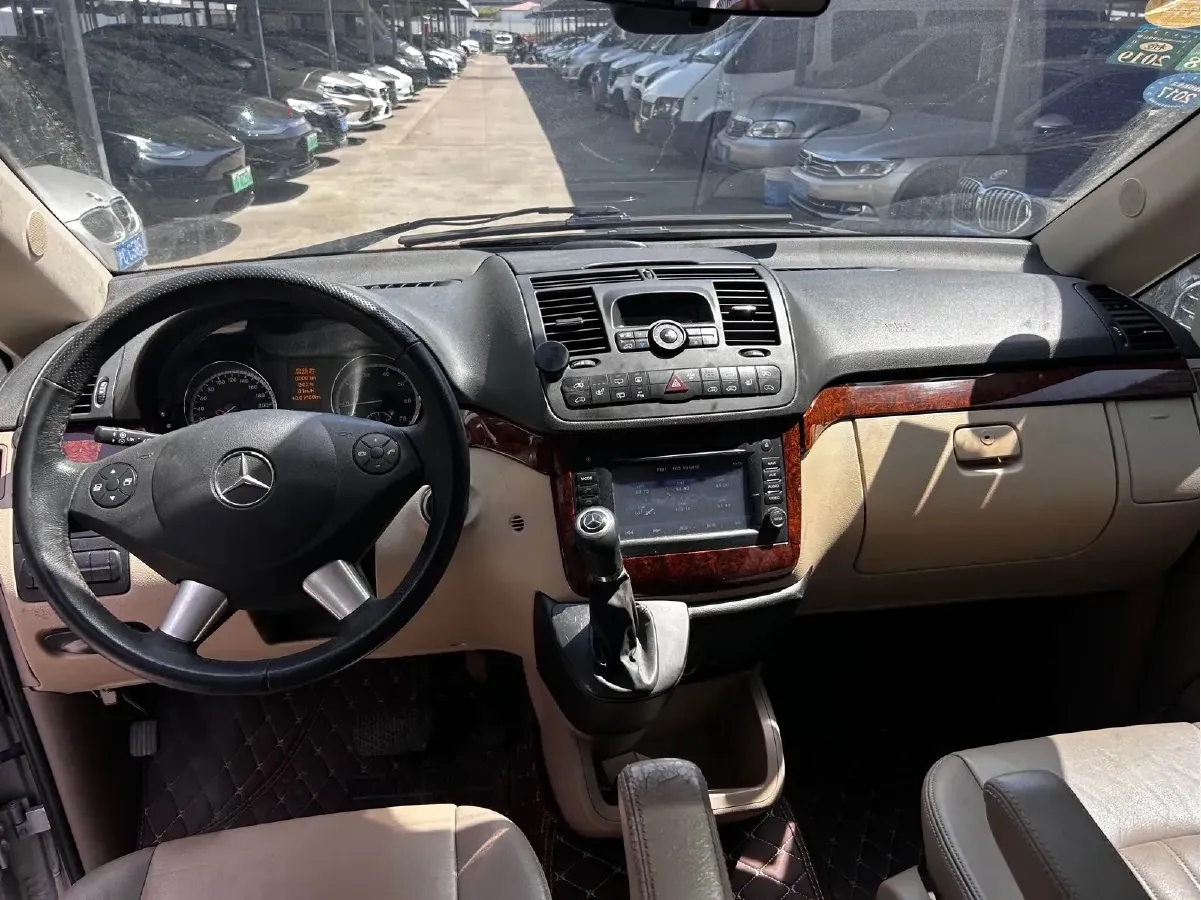 2012 Mercedes-Benz Viano 2.5L 190HP V6 5AT,autocango,china used car exporter,china ev exporter,chinese used car exporter,chinese used ev exporter
